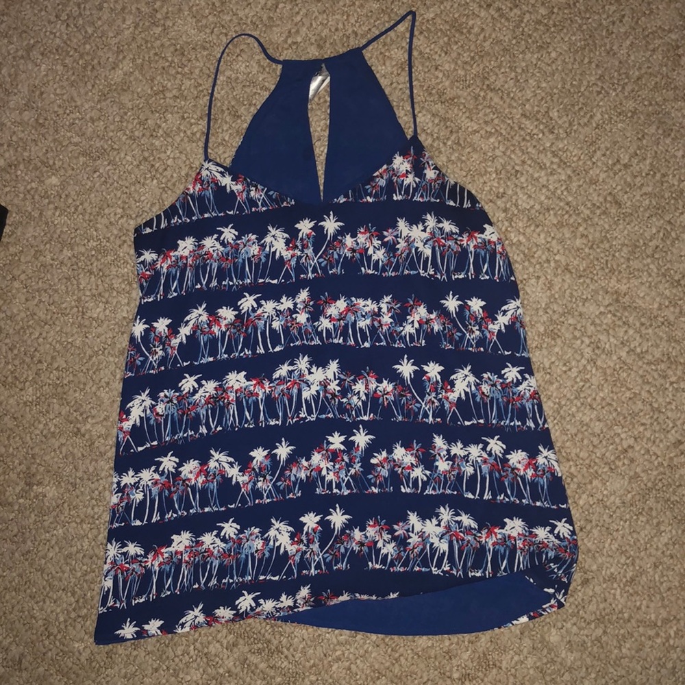 Tank top with keyhole back